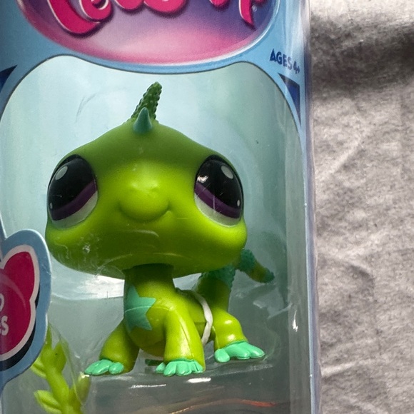 Littlest Pet Shop Colorful Pet Trio Set - Picture 5 of 7